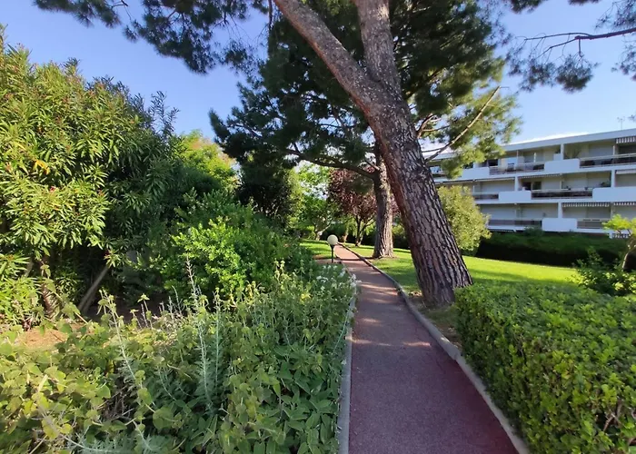 Appartement Avec Vue Mer, Piscine, Tennis Et Parking - Antibes - Fr-1-252-159
