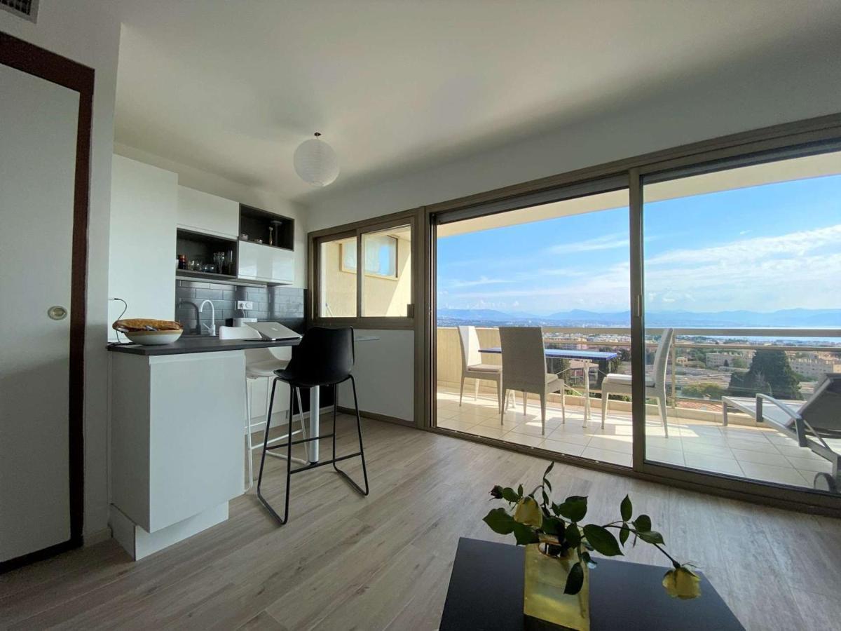 Avec Vue Mer, Piscine, Tennis Et Parking - - Fr-1-252-159 * Antibes